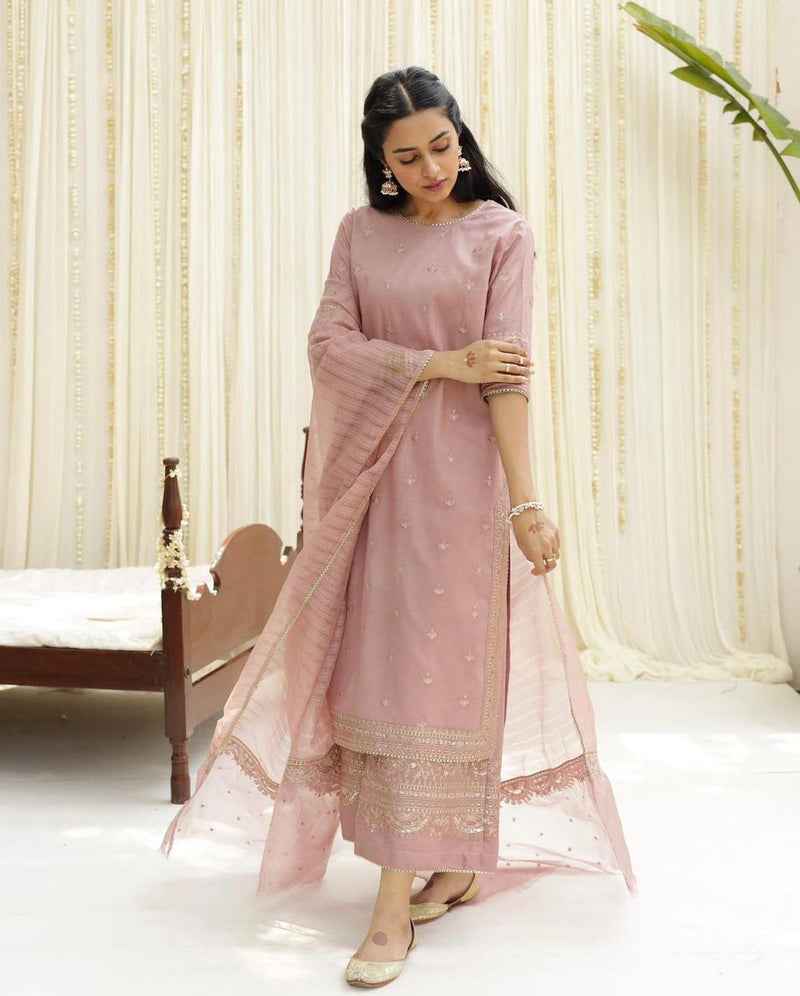 Rosy Vintage